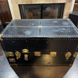 Vintage Travel Steamer Trunk 