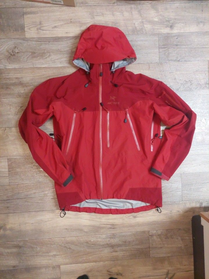 Vtg 2004 Arc’teryx Pelican Theta AR Gore-Tex Jacket Mens Size L Orange Canada