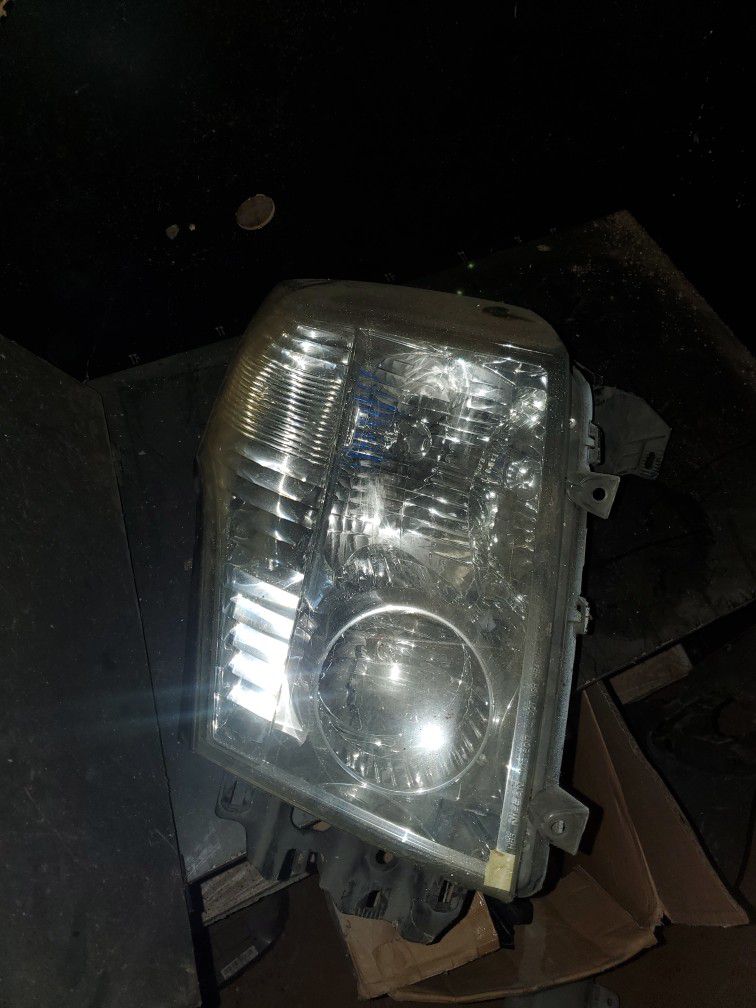 Nissan Truck Headlight LH
