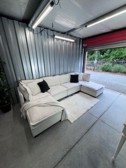 (Delivery) 6PC Modular White Sofa / Couch with Ottomans