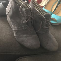 Toms Booties Size 6.5