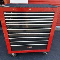 Craftsman rolling tool box