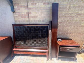 Bedroom Set Need Gone -  Queen