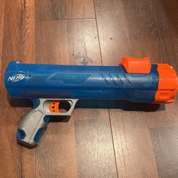 Dog Nerf Gun - Shoots Tennis balls