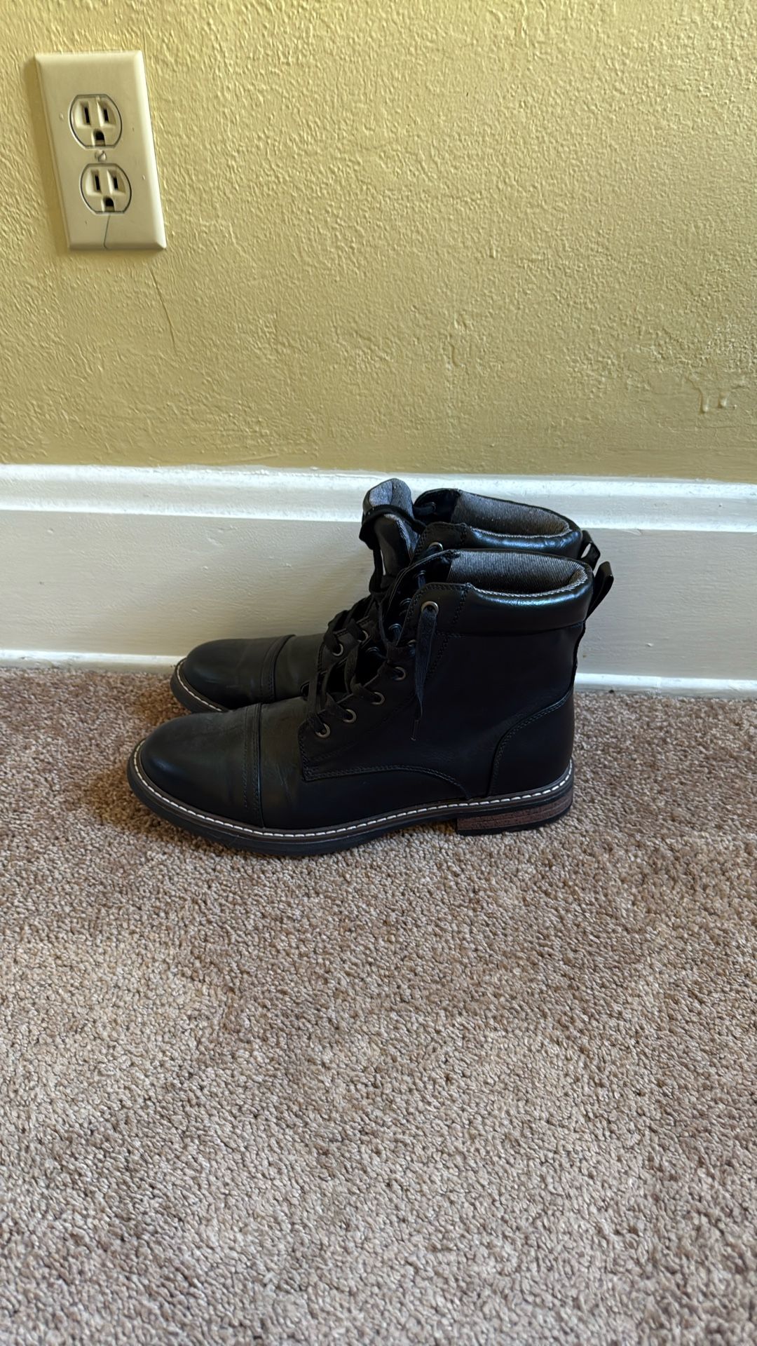 Size 10 US Men Boots