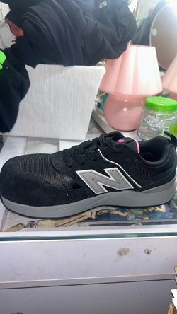 Steel toe shoes