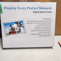 Digital Photo Frame 17in 