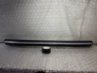 2025 2026 TESLA MODEL Y FRONT CENTER LIGHT BAR LED USED OEM