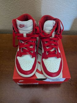 Nike Dunk High Boys Size 1 $20