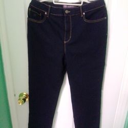 Classic High Rise Tapered Jean Petite