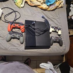 Ps4 For Sale......Don't Know The Gigs 