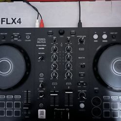 DDJ FLX 4! LIKE NEW! 250$