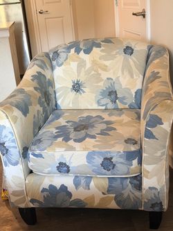 Accent chair