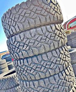 275/65/18 Goodyear Selling a set of 4 tires in excellent condition 🫡