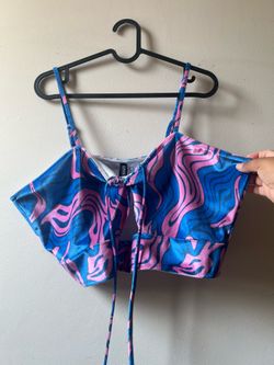 Women’s crop top tank top