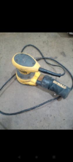 DeWalt orbital sander