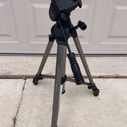  Vanguard Tripod