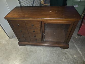 Wood Entertainment Furniture