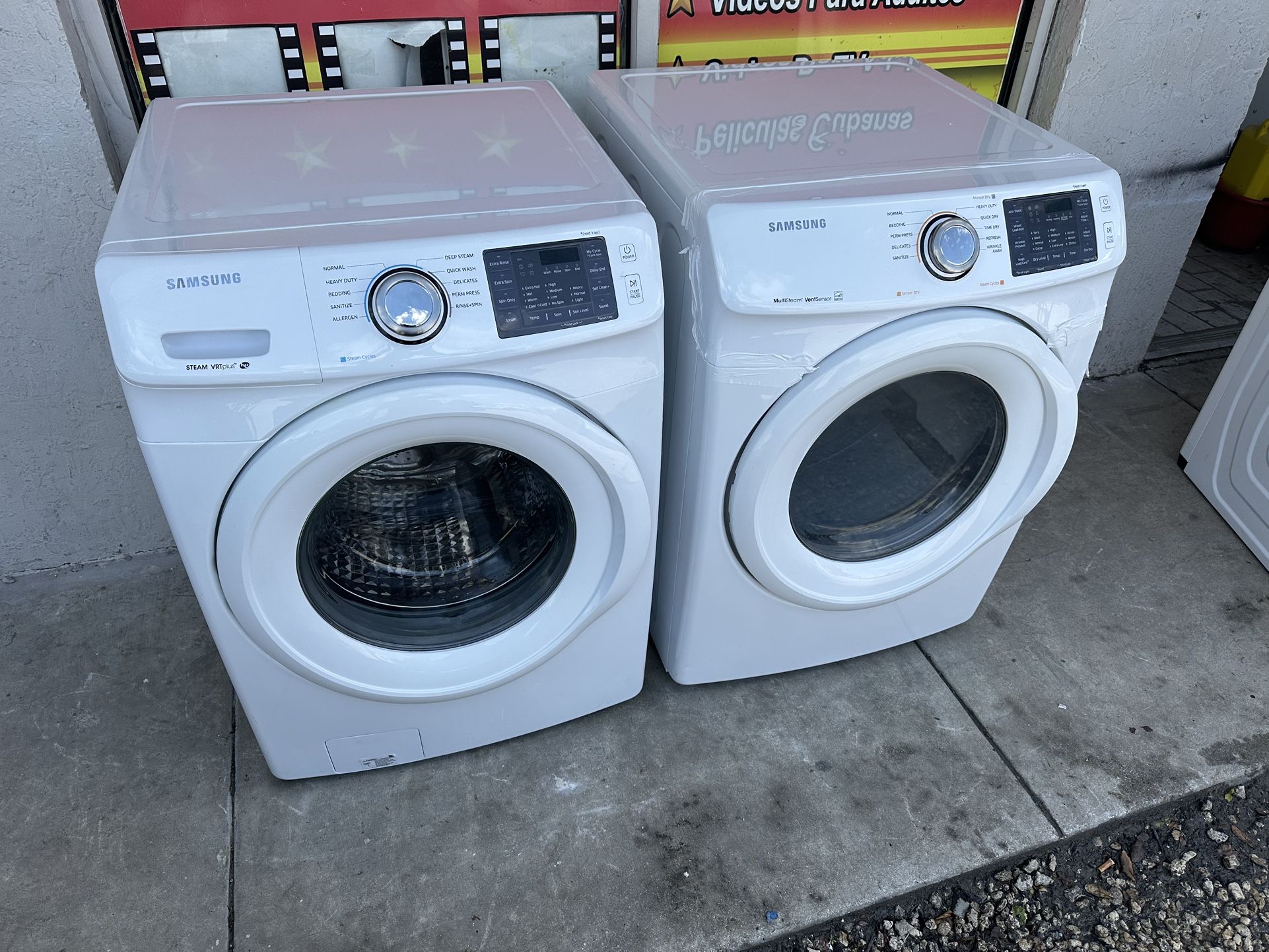 Washer And Dryer Samsung Set Electric Like New