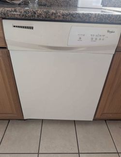 Whirlpool Dishwasher 