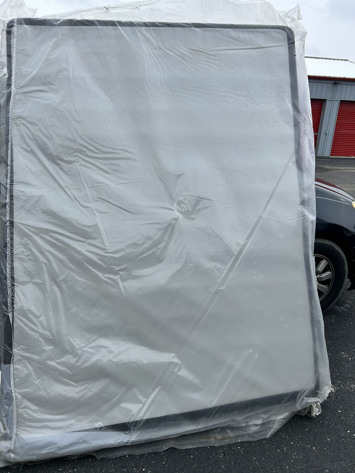 QUEEN BOX SPRING