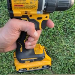 Dewalt Atomic Drill (Like New) DCD794