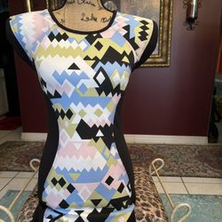 Beautiful Mini Dress Size Lg 🩷❤️