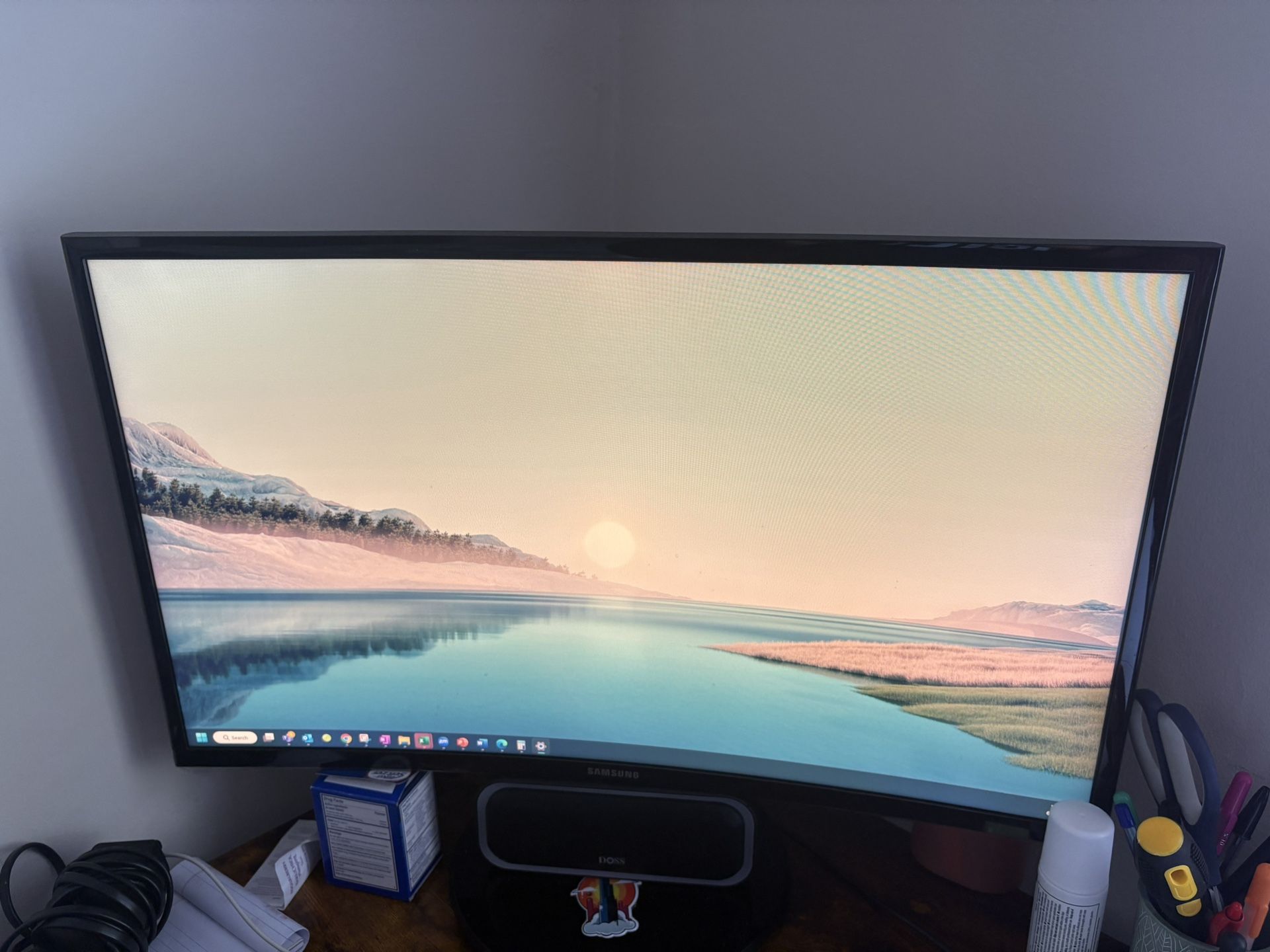 Curved Desktop Monitor — 27 Inches