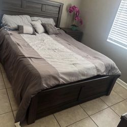 3 Pcs Queen Bedroom Set