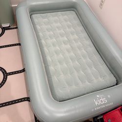 Kids Blow up mattress