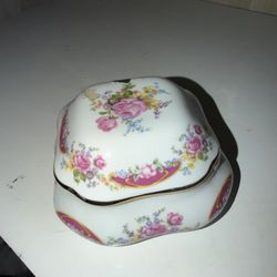 Vintage Limoges Trinket Box W/ Gilded GoldTrim 
