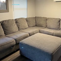 Couch Sectional w/ottoman storage
