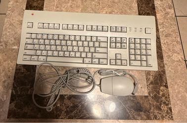 Apple Extended Keyboard II M3501 Vintage Mechanical Keyboard + Mouse + ADB Cable