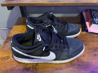 Nike SB black gum size 10.5