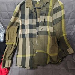 Burberry button down Large