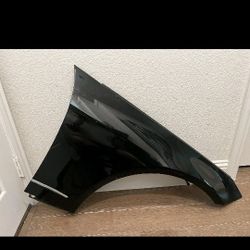 2010-2013 E350 Coupe Passenger OEM Fender 