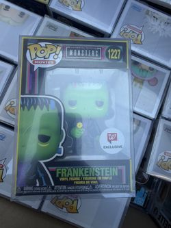 Funko Pop! Vinyl: Universal Studios - Frankenstein (Black Light) #1227