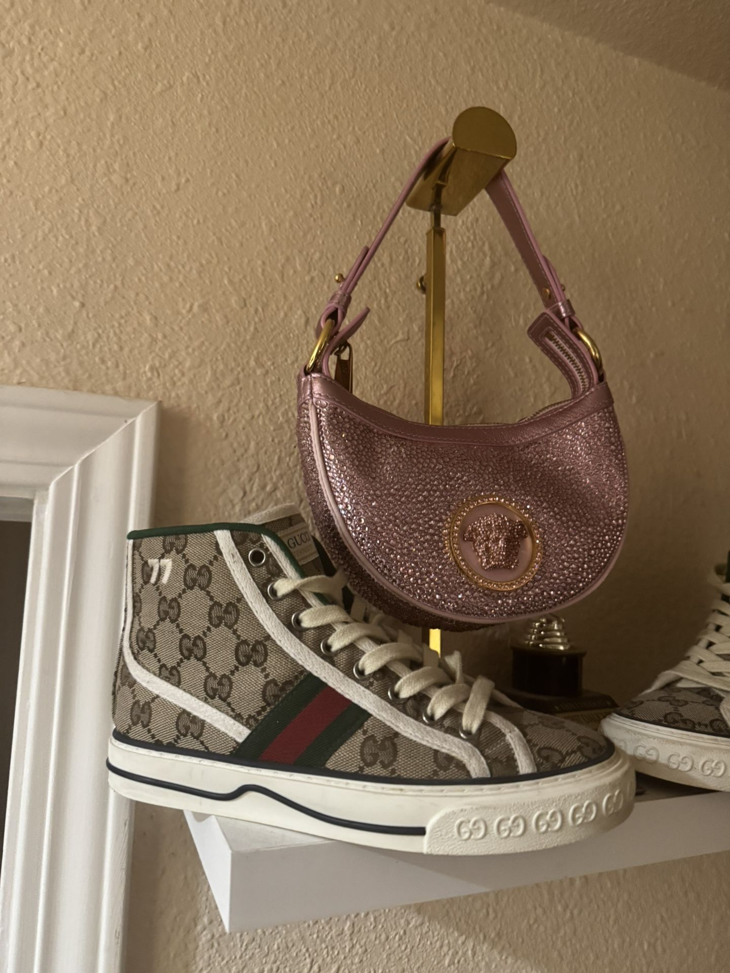 Gucci Shoes Size 6’5 In Women’s 