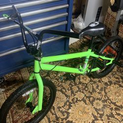 Green Freestyle Bmx Bike