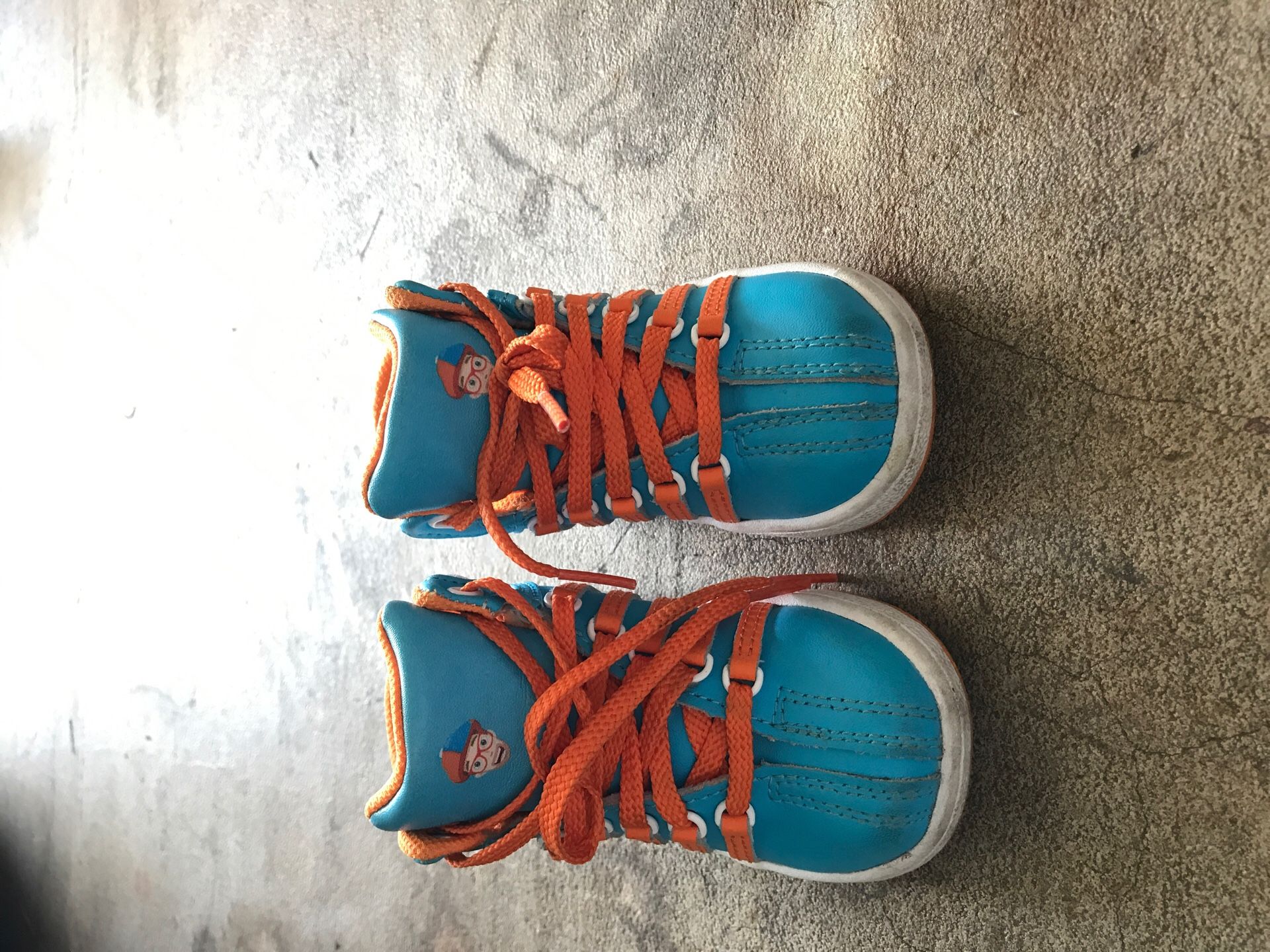 K-Swiss Blippi toddler shoes size 5 1/2
