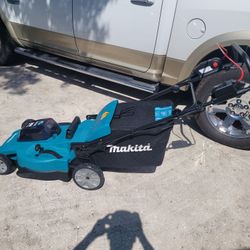 Makita 36v 21 inch self propelled lawn mower kit