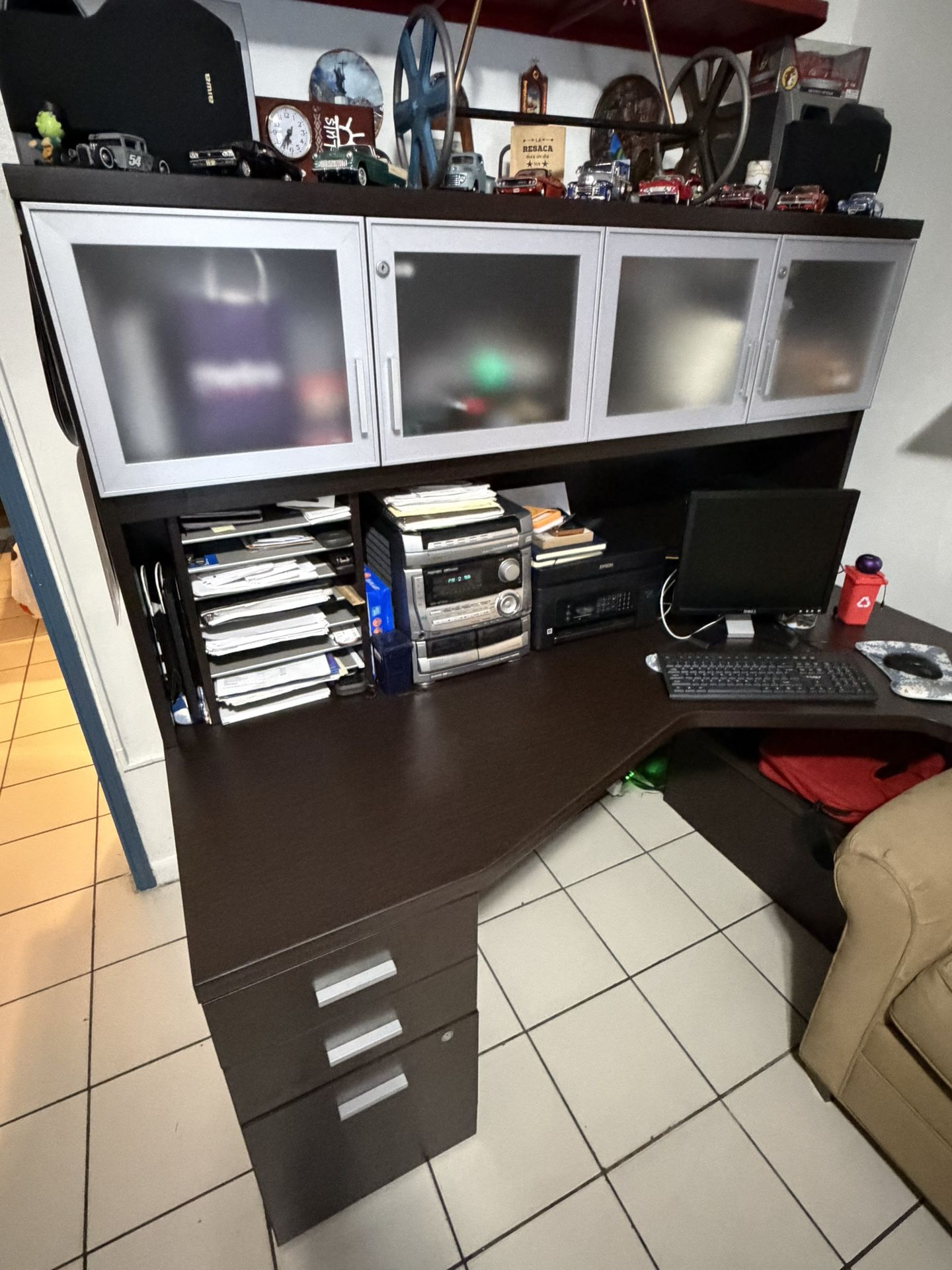 Desk Office Good Condition