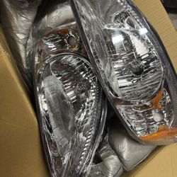 Ford Taurus Headlights