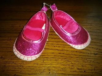 Baby girl flat sz 9-12