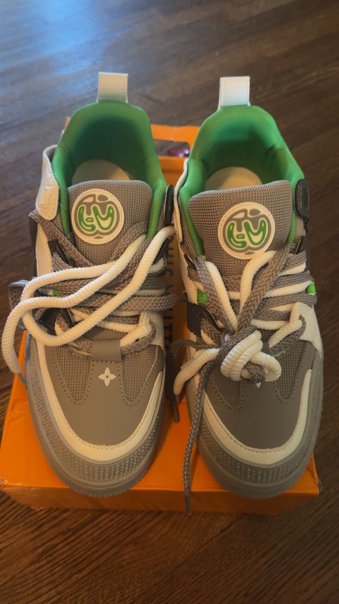 Lv Shoes