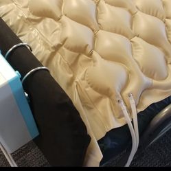 Alternating Pressure Bubble Mattress To Prevent Bed Sores