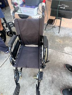 Small wheel chair