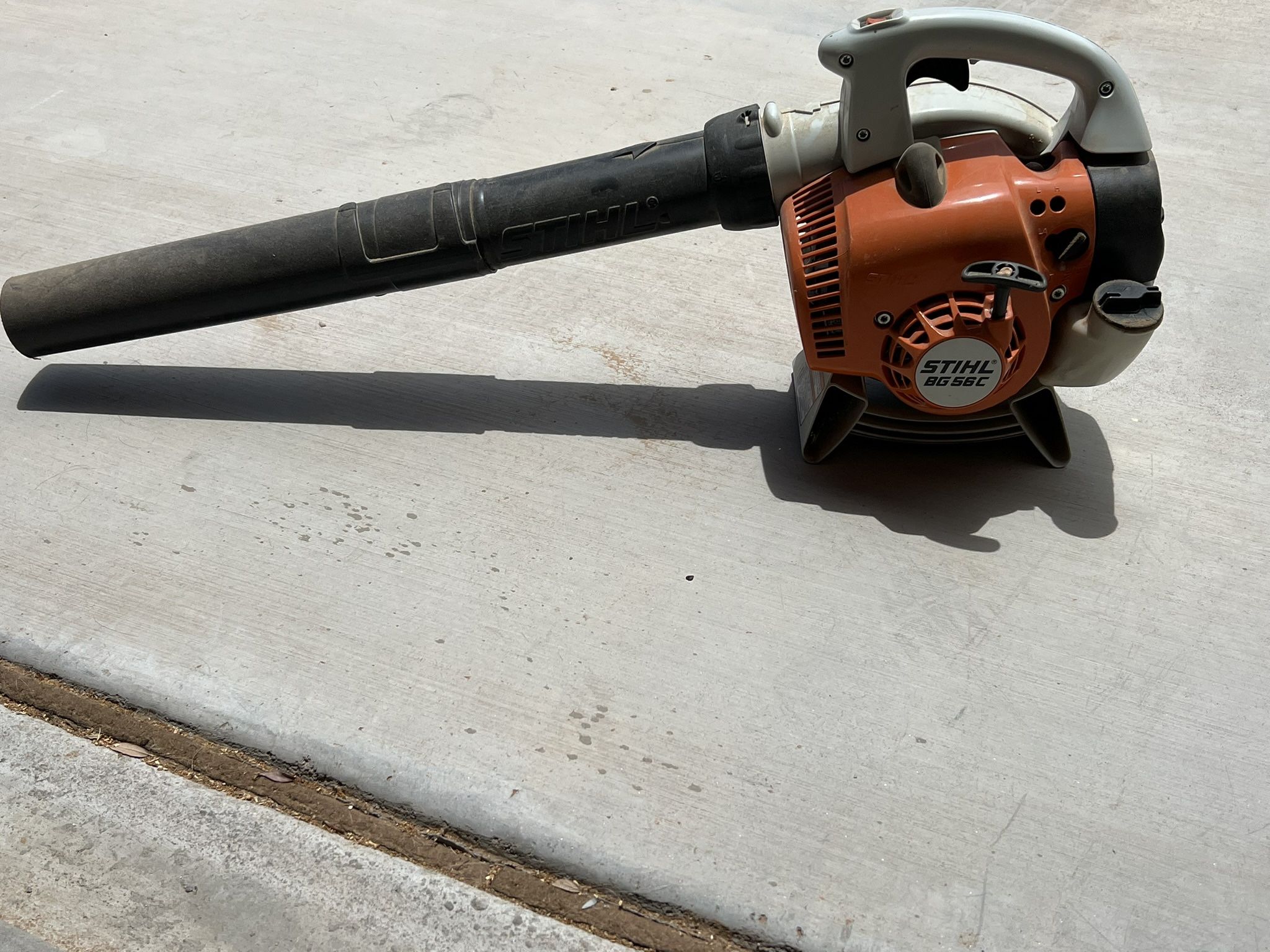 Leaf Blower