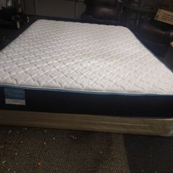 Queen Size Soft Mattress
