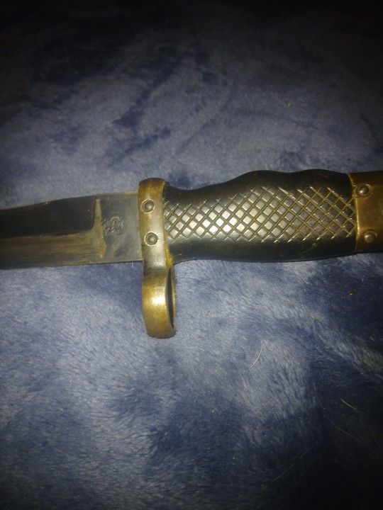 Ww2 German Bayonet  With Case